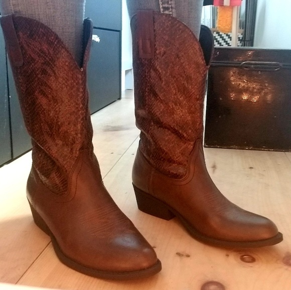 Rampage Shoes - Rampage Brown Faux Snakeskin Cowboy Boots Rampage Shoes - Rampage Brown Faux Snakeskin Cowboy Boots